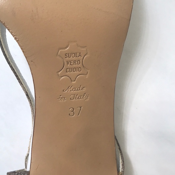 ‘Work in Progress’ heeled shoes - Picture 4 of 4